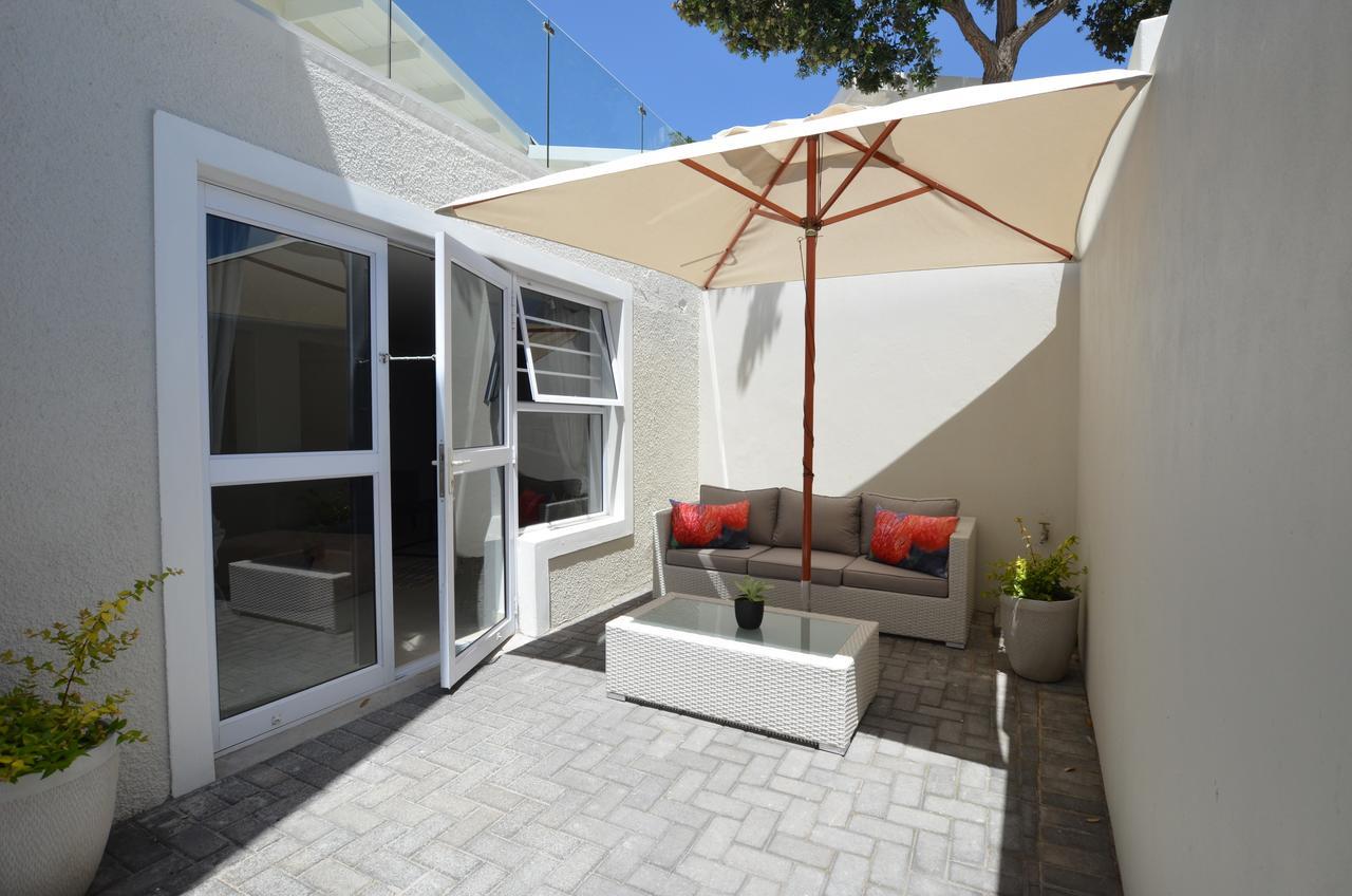 Villa Watsonia Bloubergstrand Exterior photo
